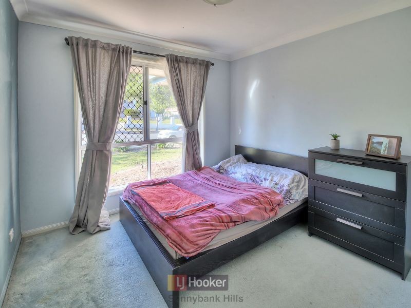1 Golden Avenue, Calamvale QLD 4116