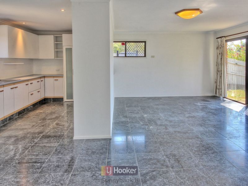 52 Marsala Street, Calamvale QLD 4116