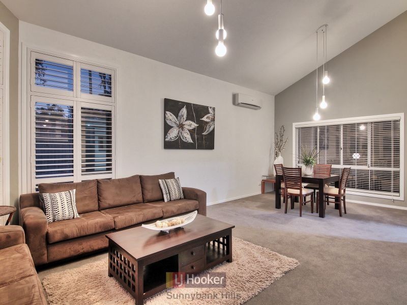 1 Ellesmere Place, Parkinson QLD 4115
