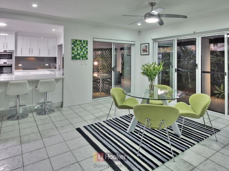1 Ellesmere Place, Parkinson QLD 4115
