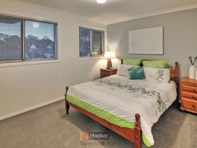 1 Ellesmere Place, Parkinson QLD 4115