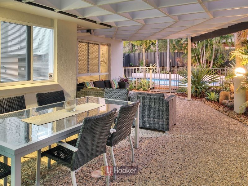 1 Ellesmere Place, Parkinson QLD 4115