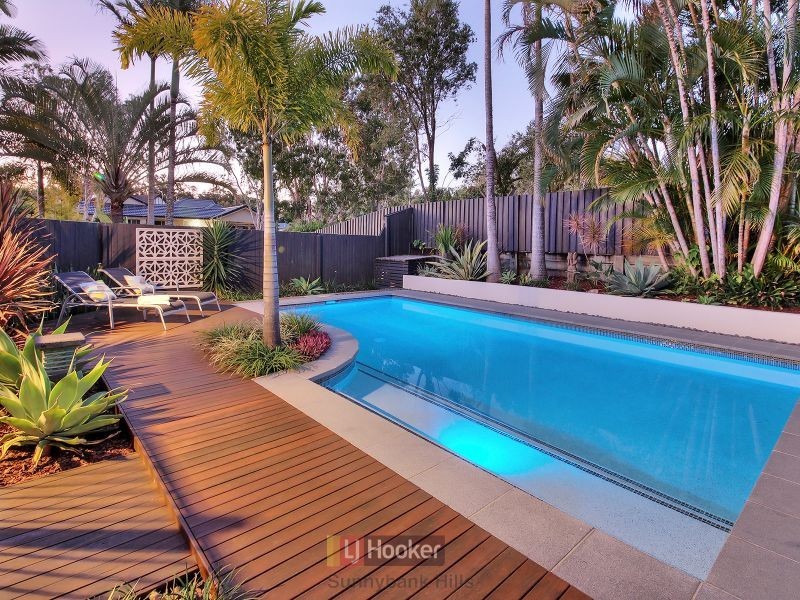 1 Ellesmere Place, Parkinson QLD 4115