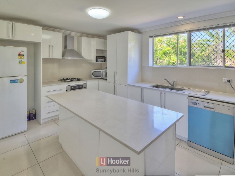 8 Cobham Street, Sunnybank Hills QLD 4109