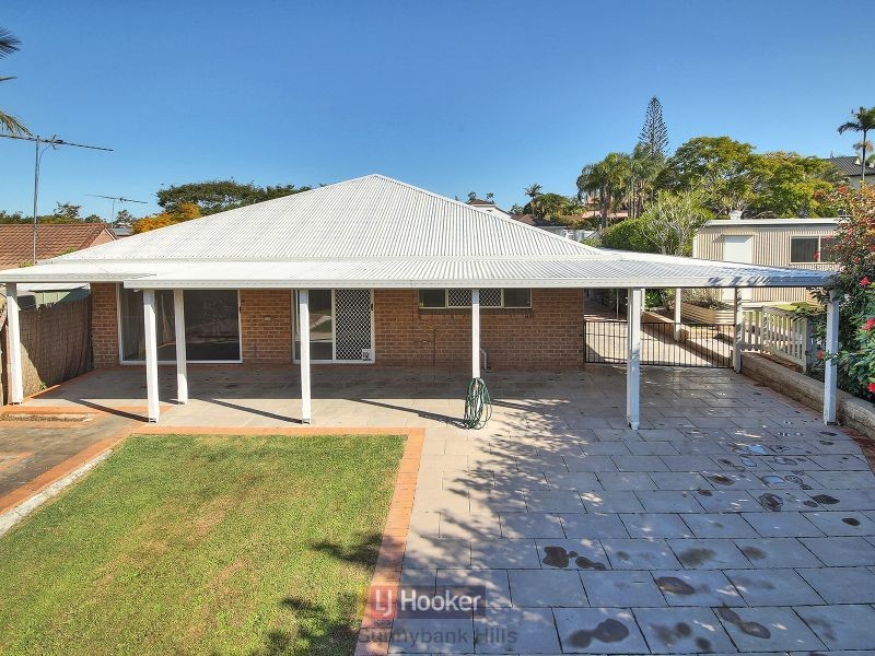 5 Boorala Crescent, Eight Mile Plains QLD 4113