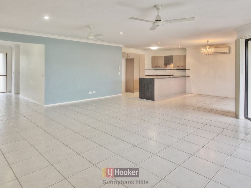 13 Yengo Street, Parkinson QLD 4115
