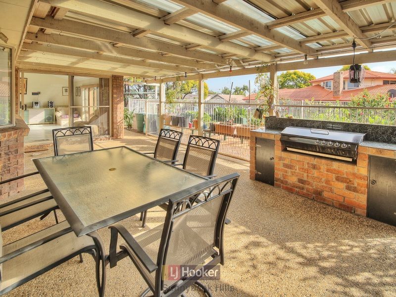 8 Lindstrom Court, Runcorn QLD 4113