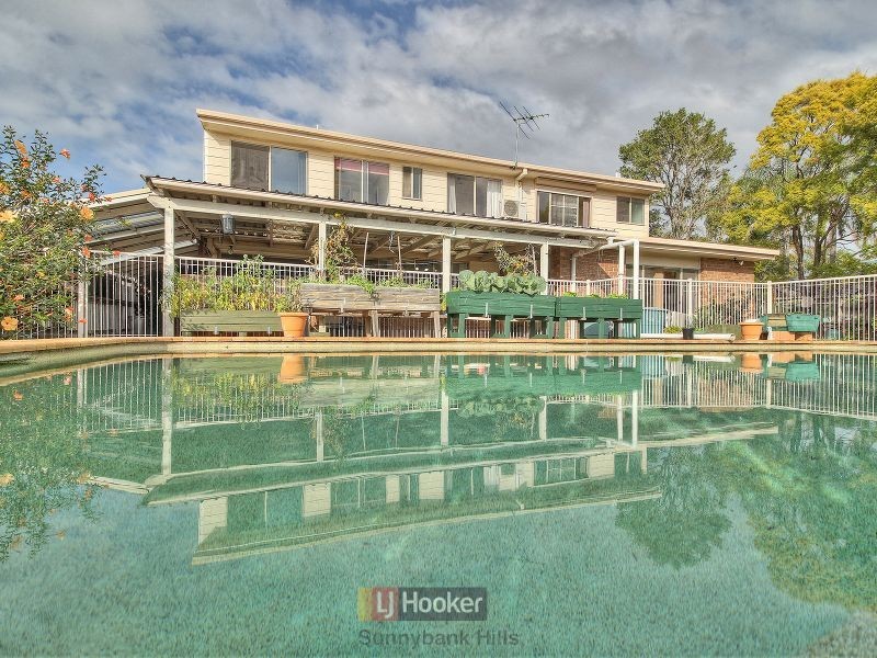 8 Lindstrom Court, Runcorn QLD 4113