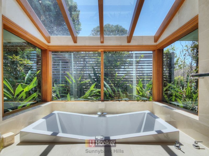 750 Musgrave Road, Robertson QLD 4109