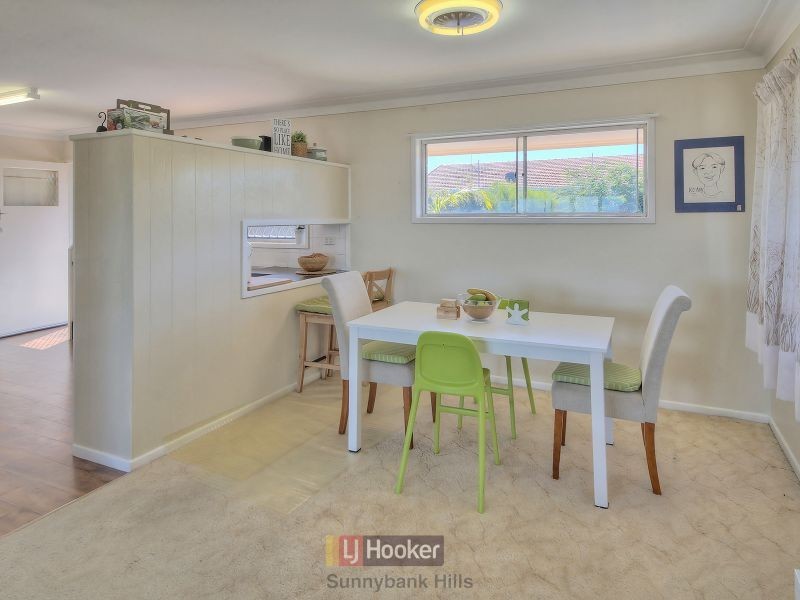 18 Tandanya Street, Mansfield QLD 4122