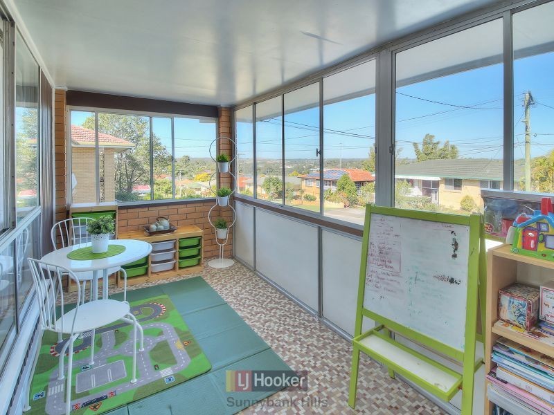 18 Tandanya Street, Mansfield QLD 4122