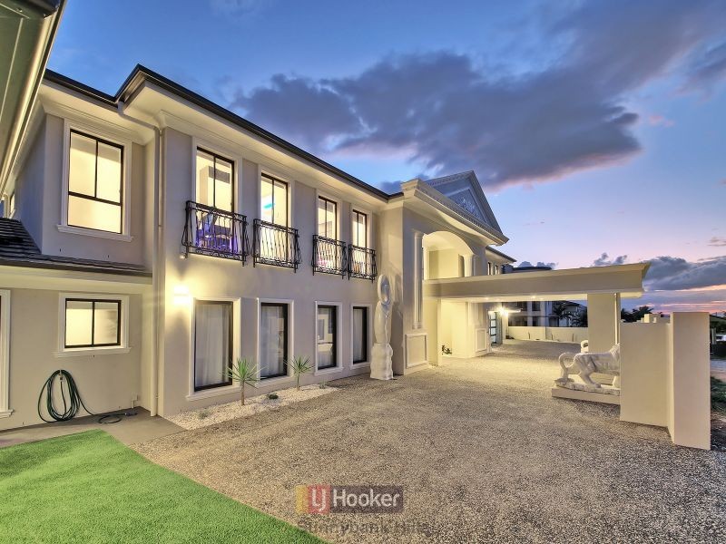 9 Parnassus Street, Robertson QLD 4109