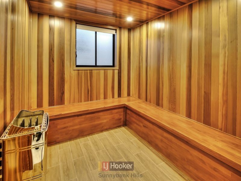 9 Parnassus Street, Robertson QLD 4109