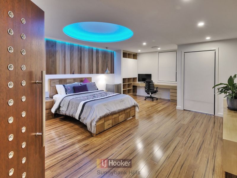 9 Parnassus Street, Robertson QLD 4109