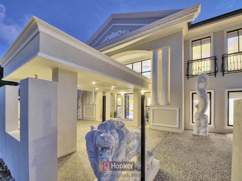 9 Parnassus Street, Robertson QLD 4109