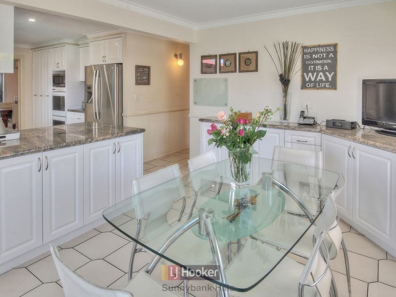 16 Tanis Street, Eight Mile Plains QLD 4113