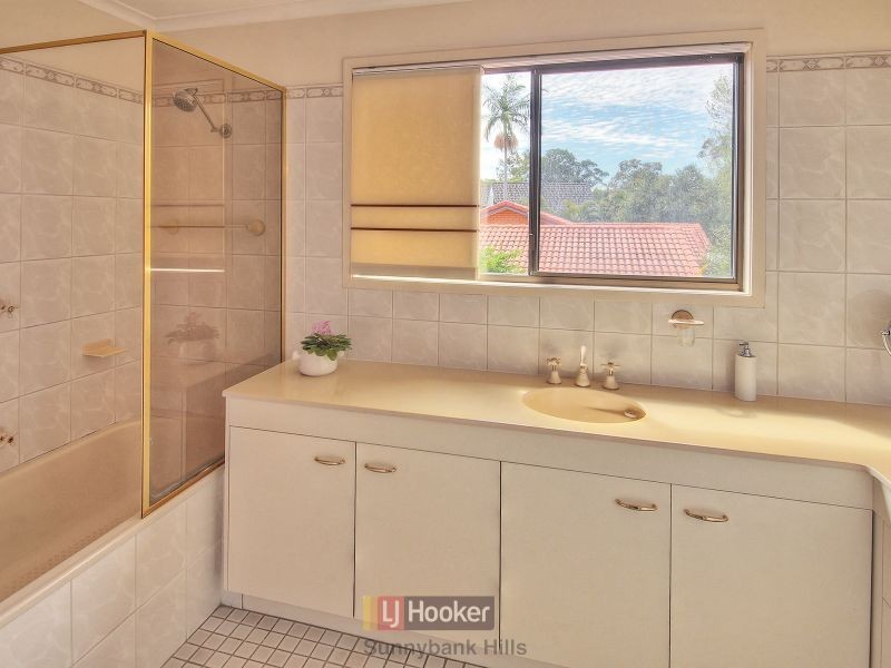 16 Tanis Street, Eight Mile Plains QLD 4113