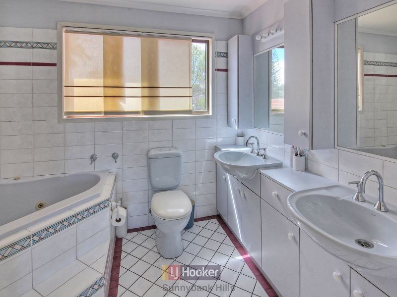 16 Tanis Street, Eight Mile Plains QLD 4113