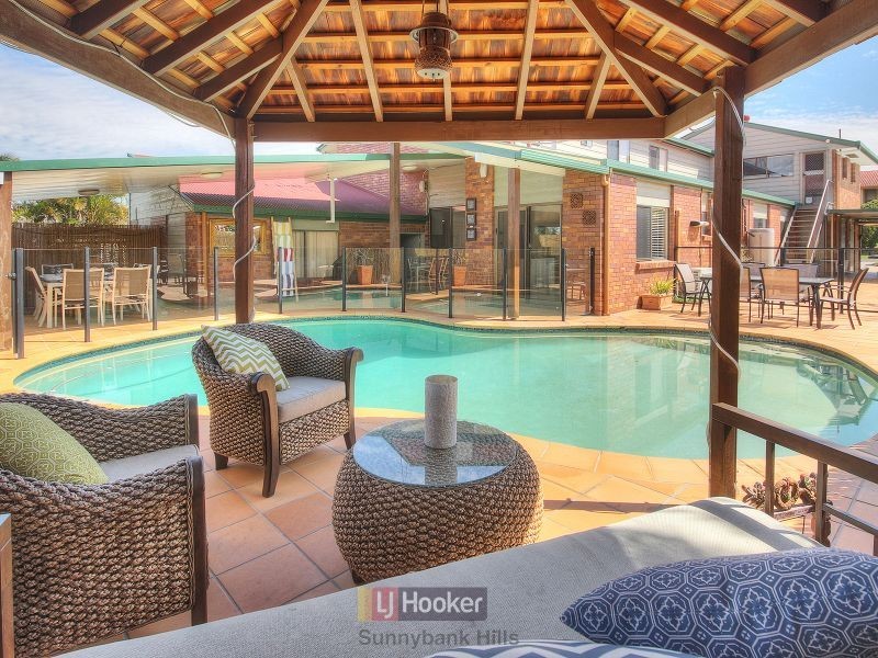 16 Tanis Street, Eight Mile Plains QLD 4113