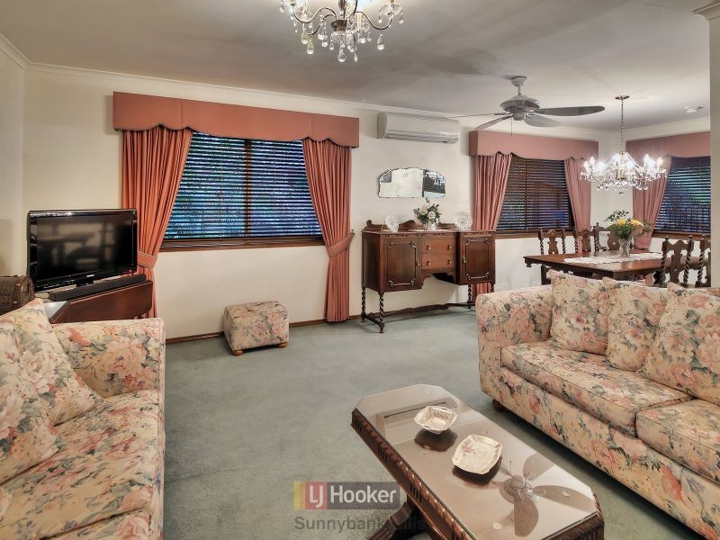 8 Firelight Street, Sunnybank Hills QLD 4109