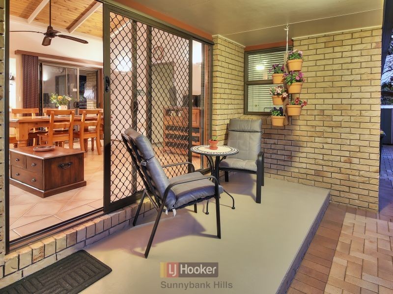 8 Firelight Street, Sunnybank Hills QLD 4109