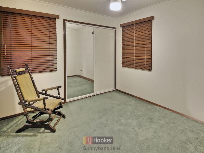 8 Firelight Street, Sunnybank Hills QLD 4109