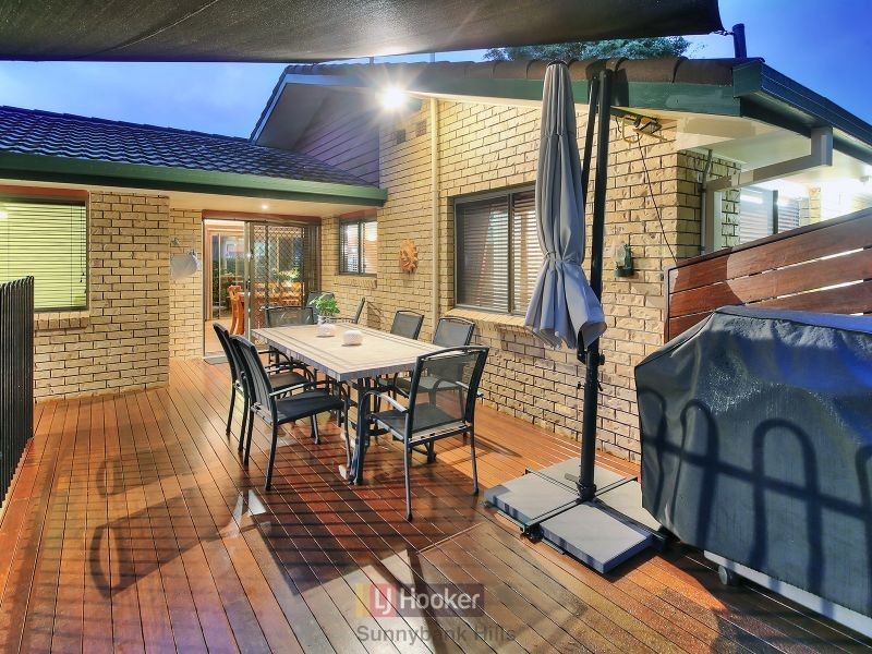 8 Firelight Street, Sunnybank Hills QLD 4109