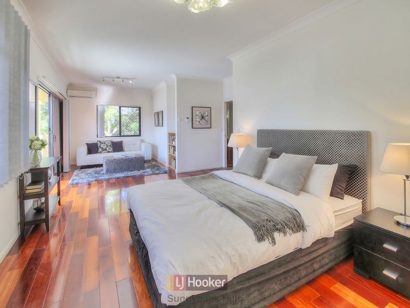 20 Trevi Close, Eight Mile Plains QLD 4113