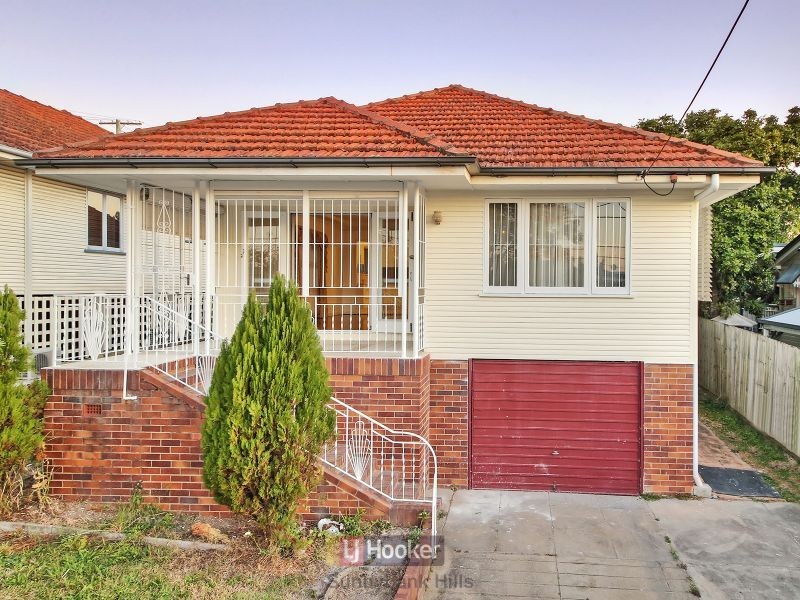 72 Ridge Street, Greenslopes QLD 4120