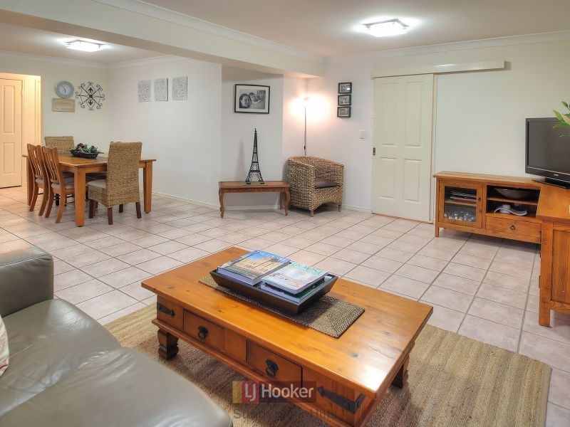 35 Cedar Place, Stretton QLD 4116