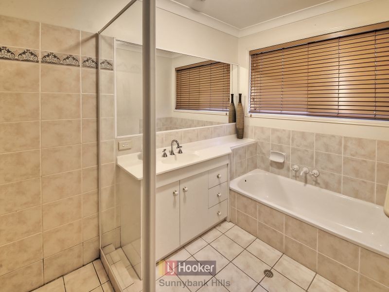 35 Cedar Place, Stretton QLD 4116