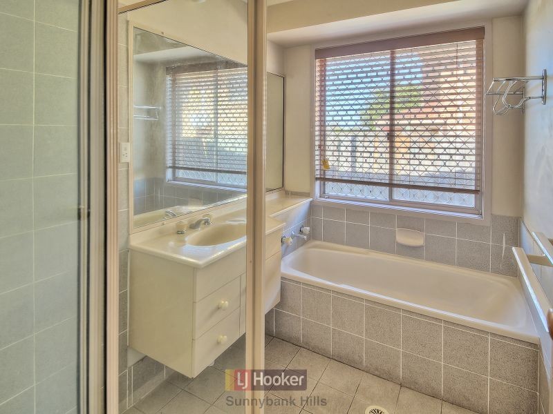 1 Woodhaven Court, Sunnybank QLD 4109