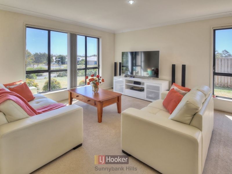 2 Apsley Crescent, Parkinson QLD 4115