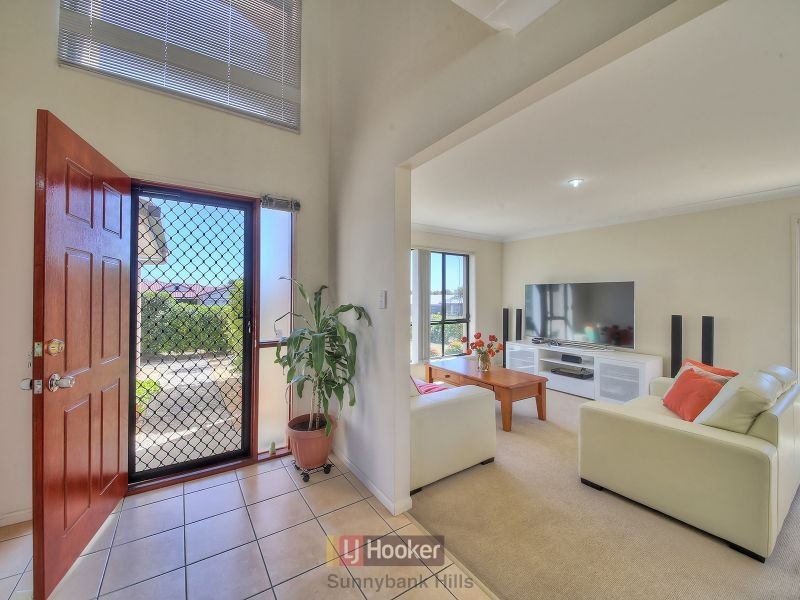 2 Apsley Crescent, Parkinson QLD 4115