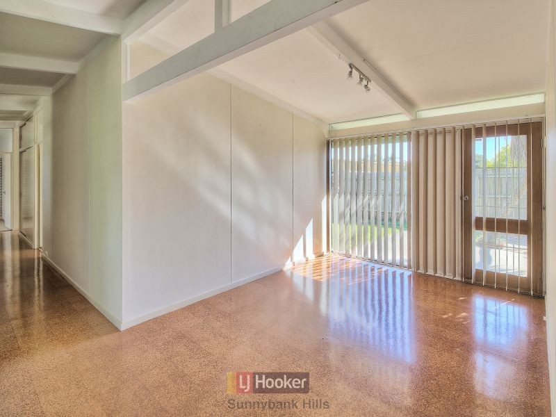 87 Pinelands Road, Sunnybank Hills QLD 4109