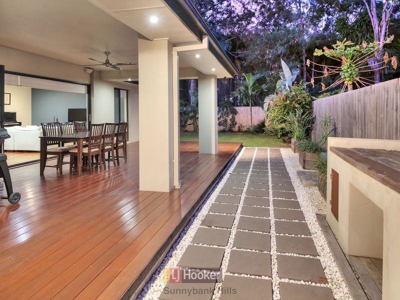 15 Injune Circuit, Calamvale QLD 4116