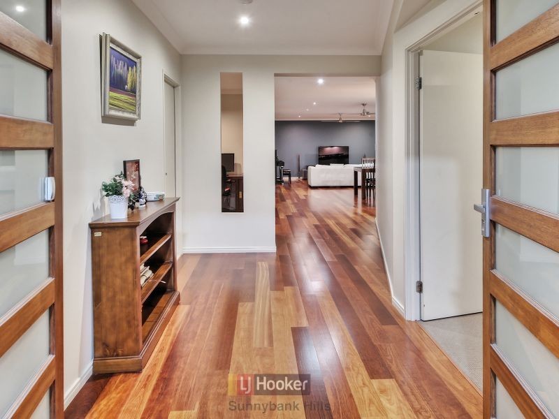 15 Injune Circuit, Calamvale QLD 4116