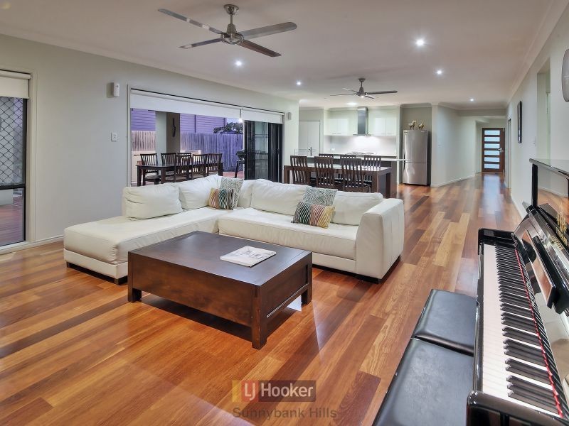 15 Injune Circuit, Calamvale QLD 4116