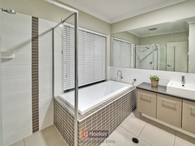 15 Injune Circuit, Calamvale QLD 4116