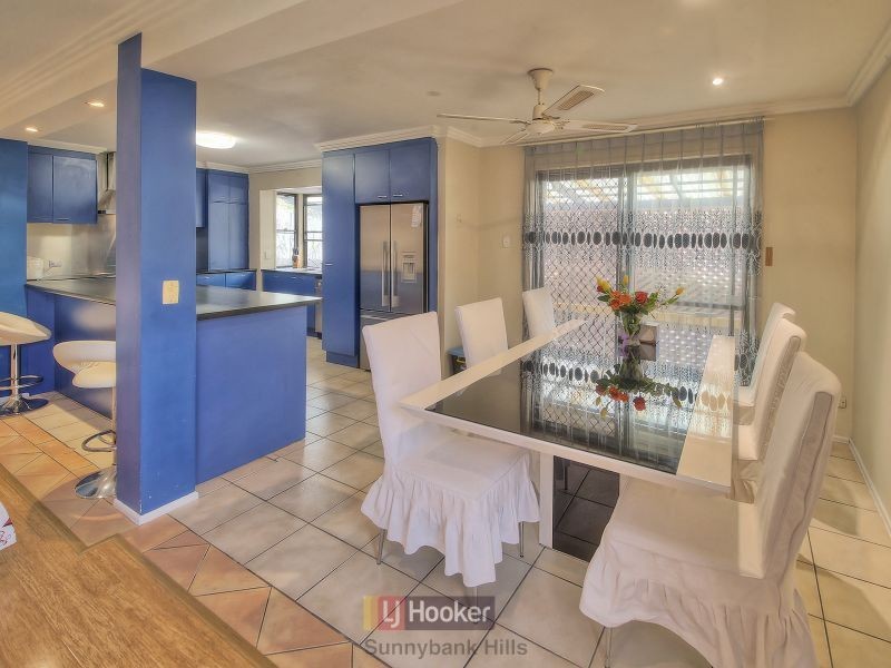 18 Gartford Street, Robertson QLD 4109