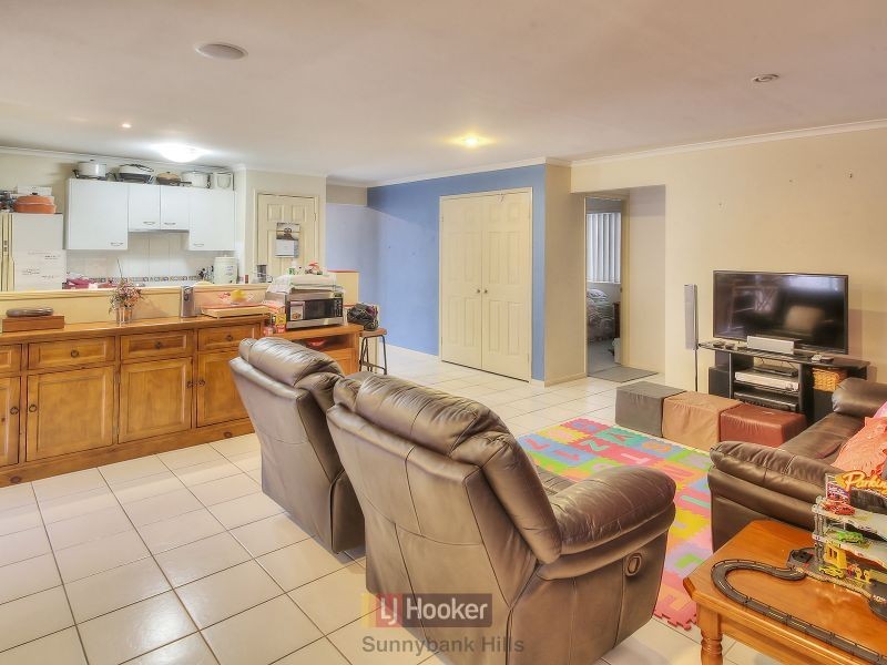 52 Alan Crescent, Eight Mile Plains QLD 4113