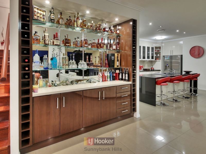 11 Grasmere Place, Carindale QLD 4152