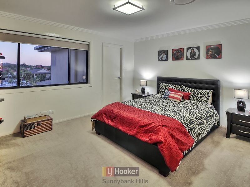 11 Grasmere Place, Carindale QLD 4152