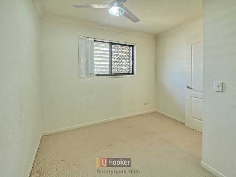 32 Gatling Road, Cannon Hill QLD 4170