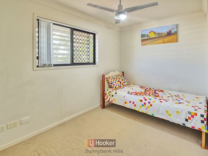 32 Gatling Road, Cannon Hill QLD 4170