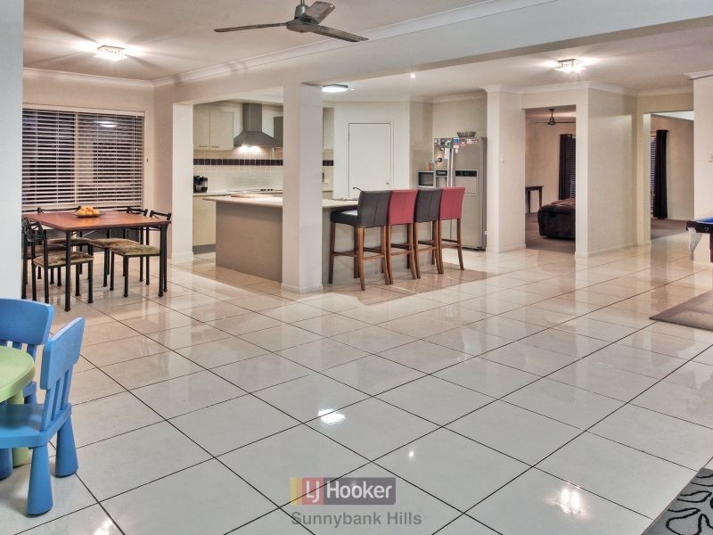 25B Apple Blossom Place, Eight Mile Plains QLD 4113