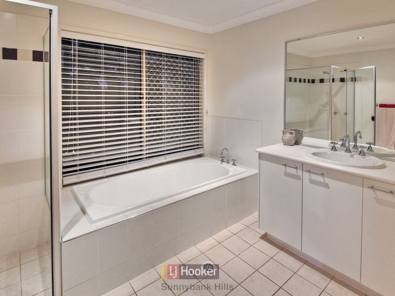 25B Apple Blossom Place, Eight Mile Plains QLD 4113