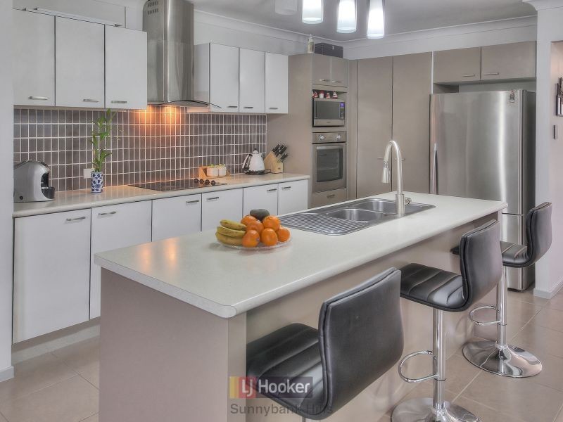 46 Paul Drive, Regents Park QLD 4118