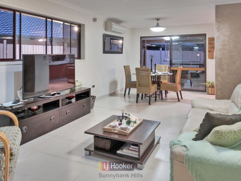 22 Turnmill Street, Macgregor QLD 4109
