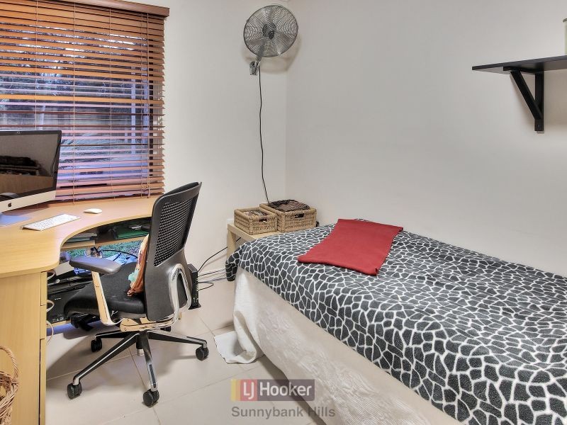 22 Turnmill Street, Macgregor QLD 4109